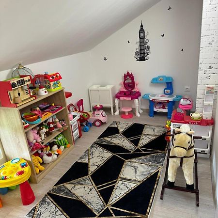 דירות Čisla House Luce With Pool מראה חיצוני תמונה